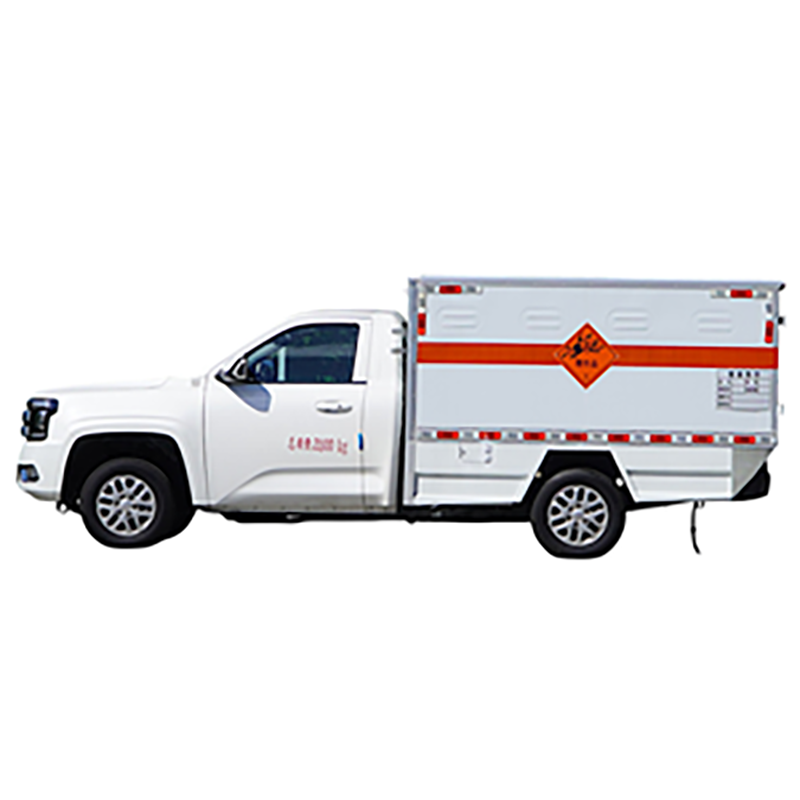 Camion de transport de matières explosives JMC