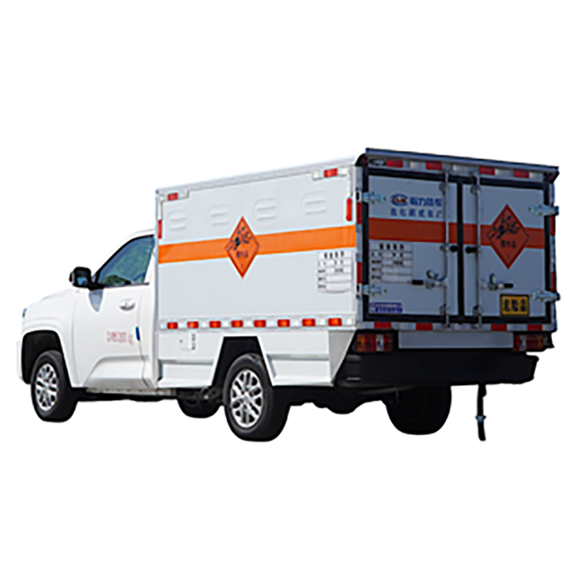 Camion de transport de matières explosives JMC