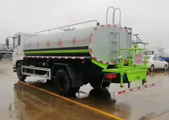 Camion pulvérisateur de verdissement Dong Feng 4×2
