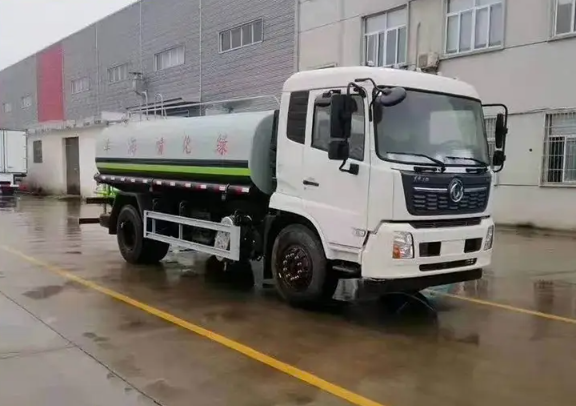 Camion pulvérisateur de verdissement Dong Feng 4×2