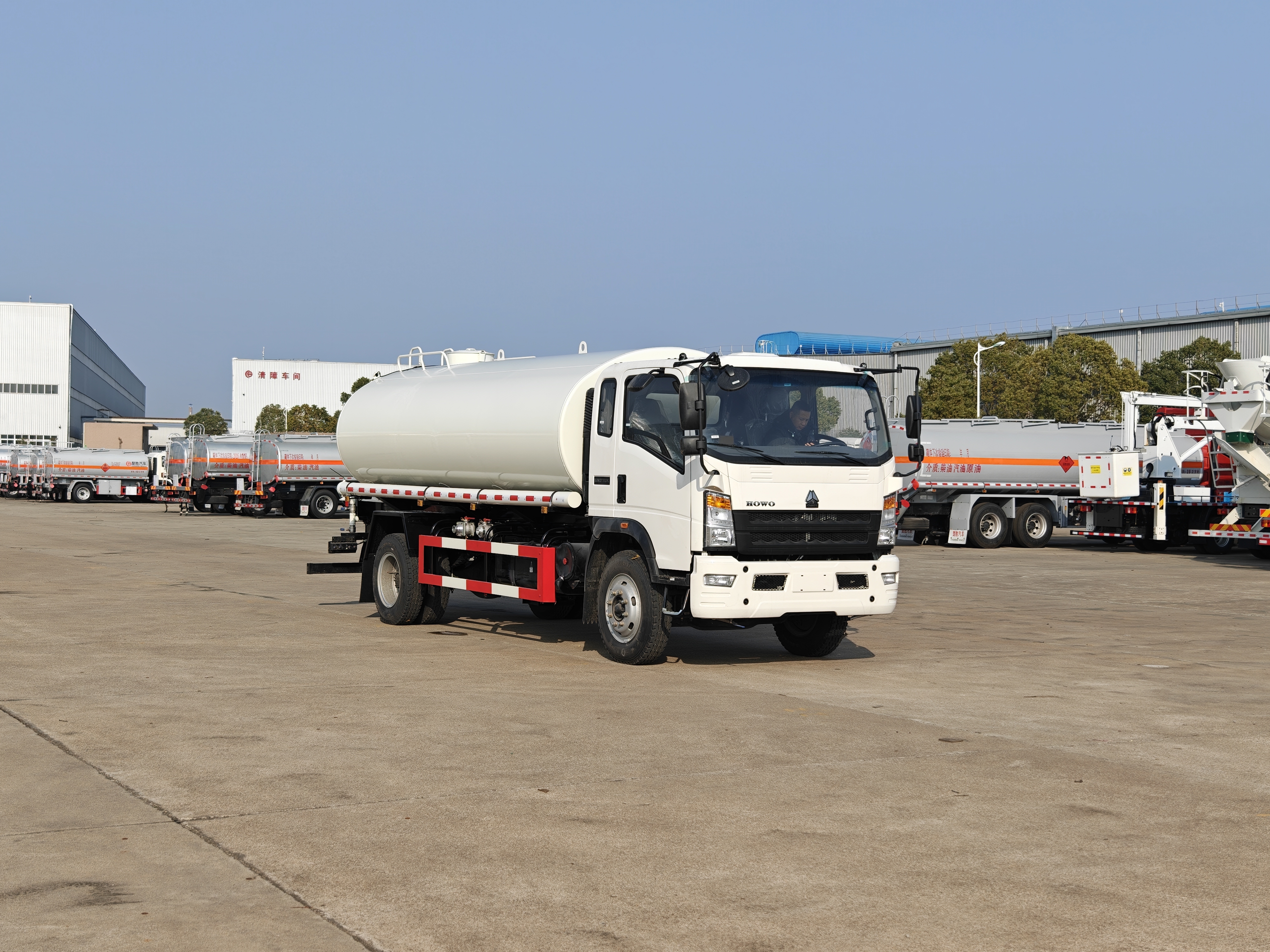 4×2 sprinkler truck