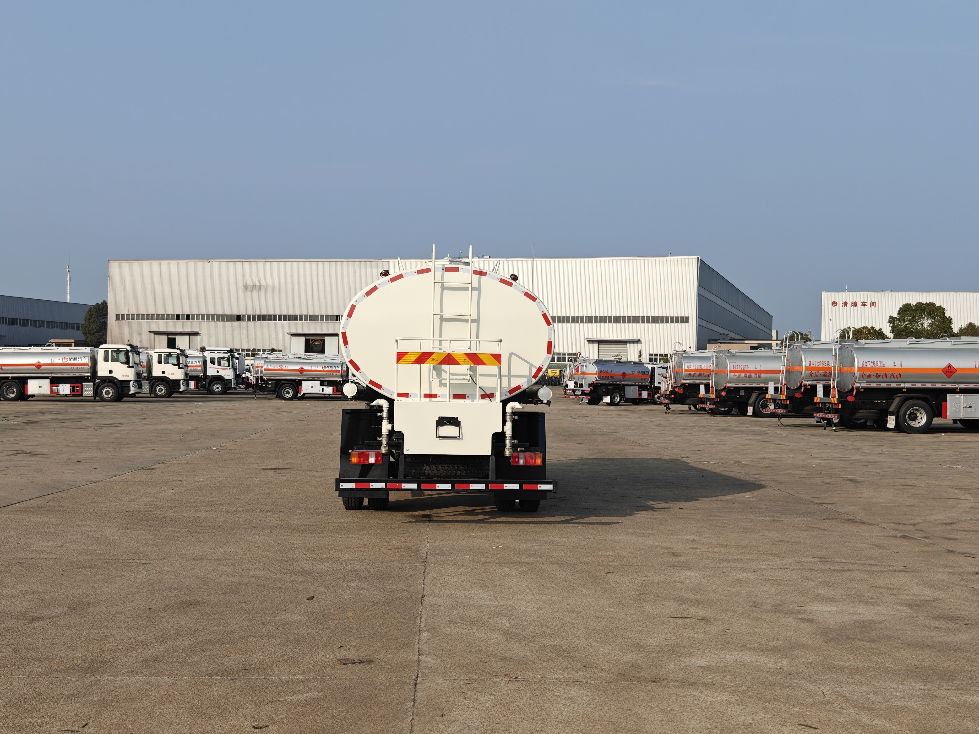 4×2 sprinkler truck