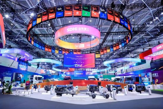 바다를 향한 확고한 발걸음과 함께, 웨이차이의 수출 사업은 꾸준히 성장하고 있습니다.