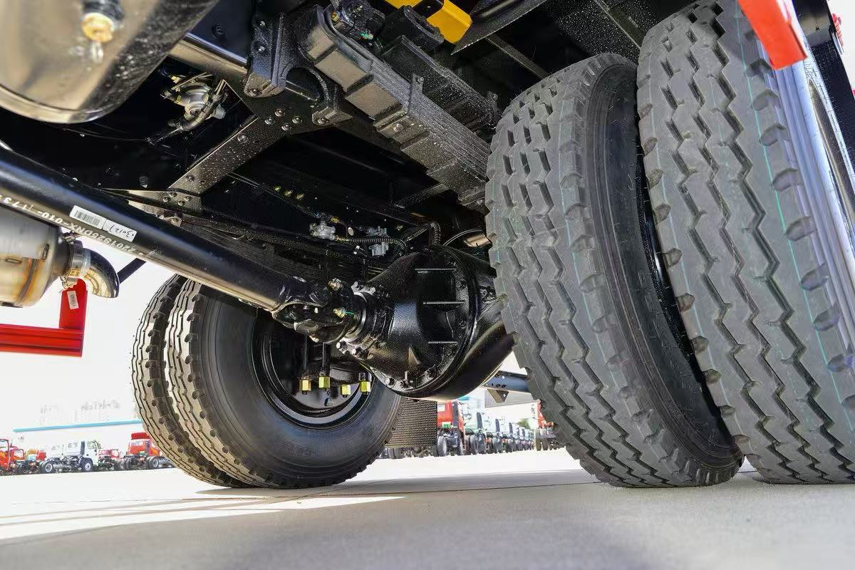 ISUZU 4X2 Mobile Repair Truck