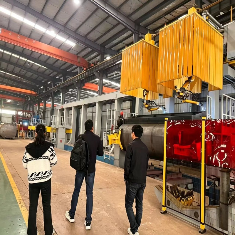 سویژو هایگونگ از مشتریان خارج از کشور برای بازدید از کارخانه استقبال می‌کند و با موفقیت توافقنامه همکاری را امضا می‌کند