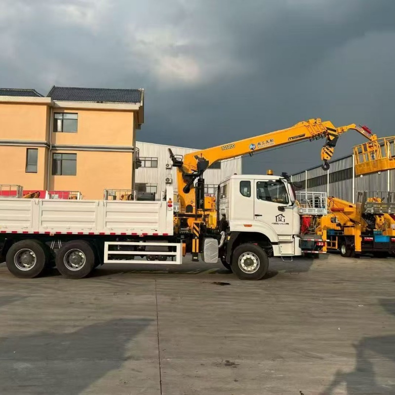 Multi-functional Truck-Mounted Crane