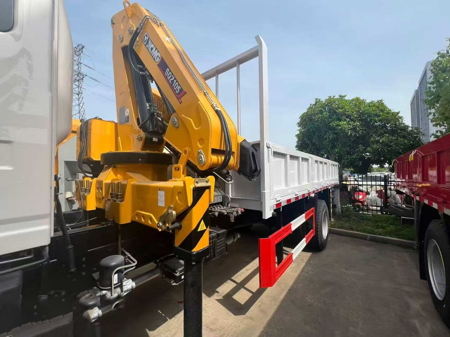 Howo 4×2 Folding Arm Crane Truck Howo 4×2 Folding Arm Crane Truck