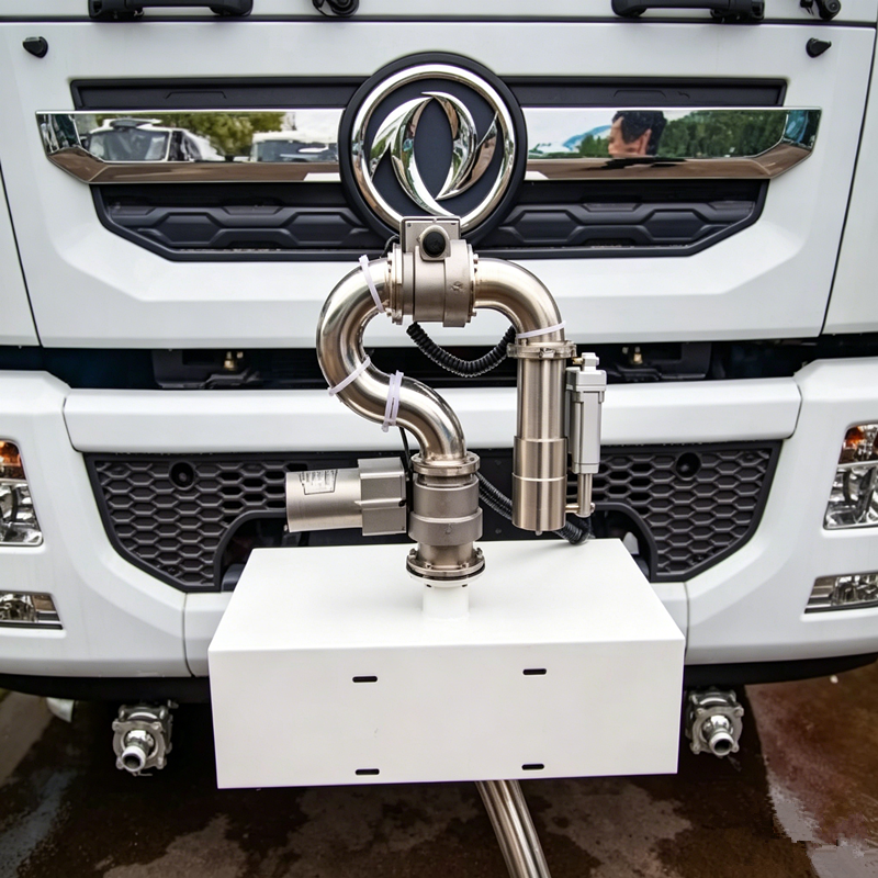 Dongfeng 4x2 water tanker truck