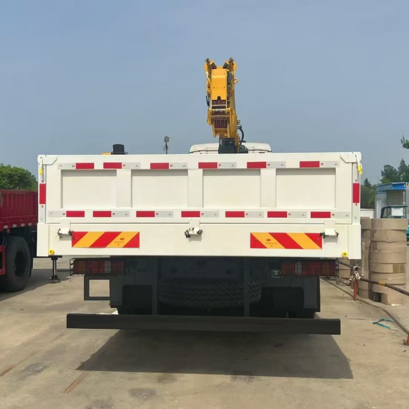 Crane Truck