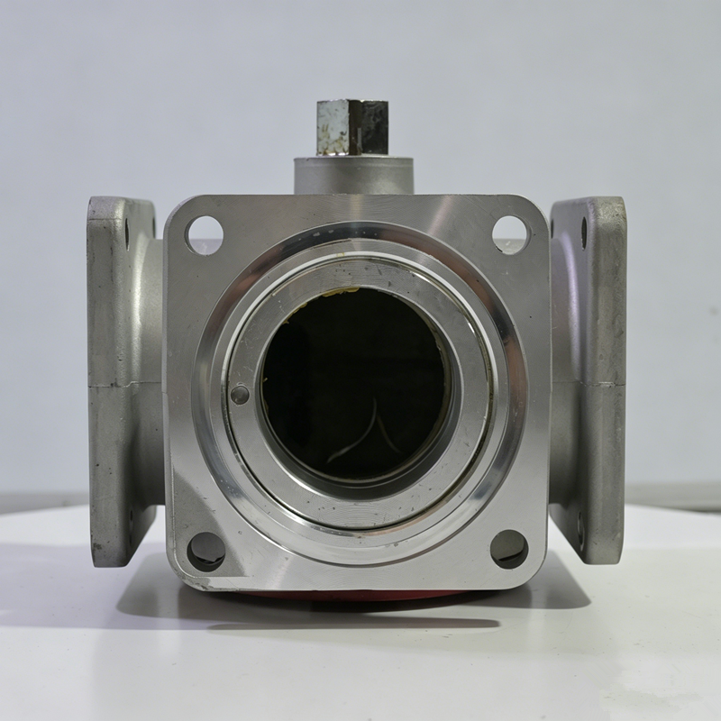 Oil tanker spare valve