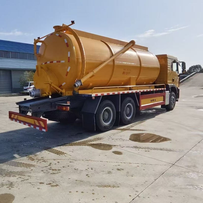 HOWO vacuum suction truck