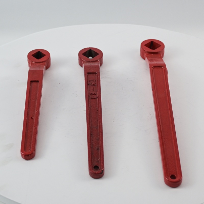Fire hydrant wrench