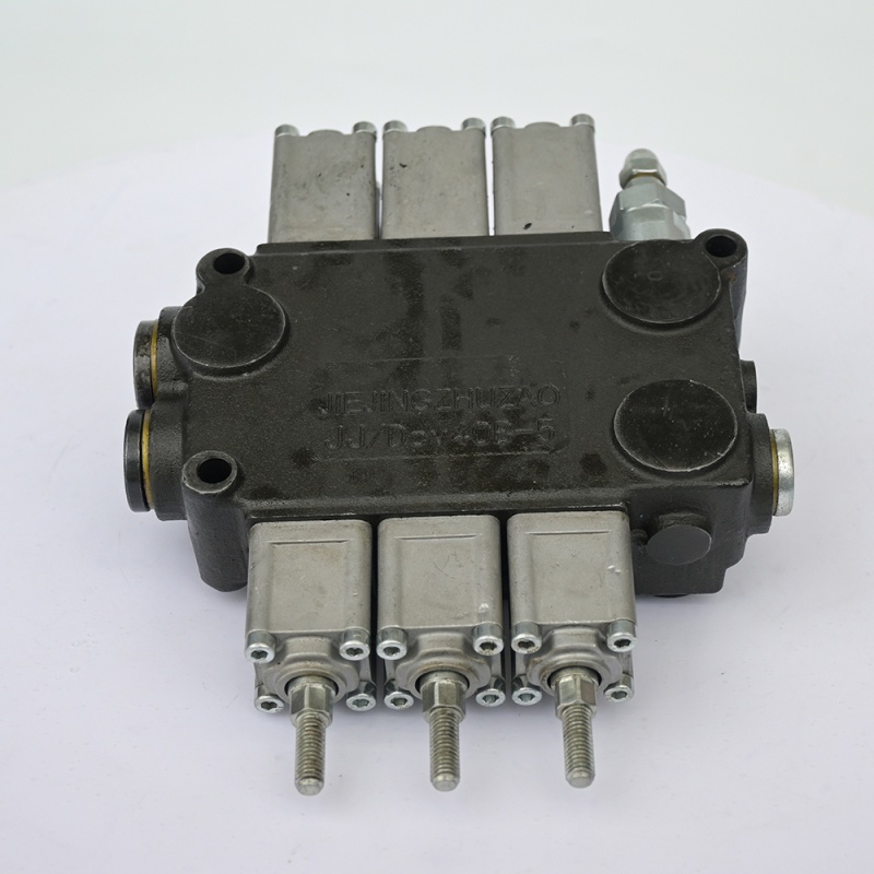 multi-way directional valve
