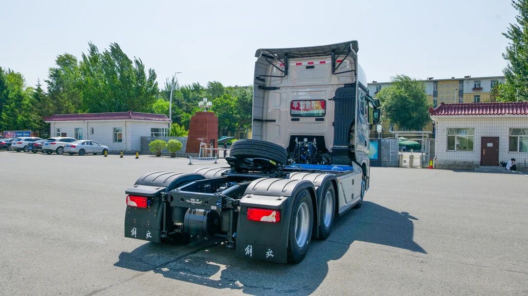 Tractor Truck