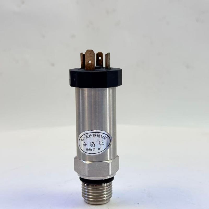 Pièces de rechange pour balayeuse de voirie : transmetteur de pression, collecteur de signal de pression hydraulique