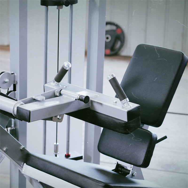Flexion des jambes assises, extension des jambes, fitness