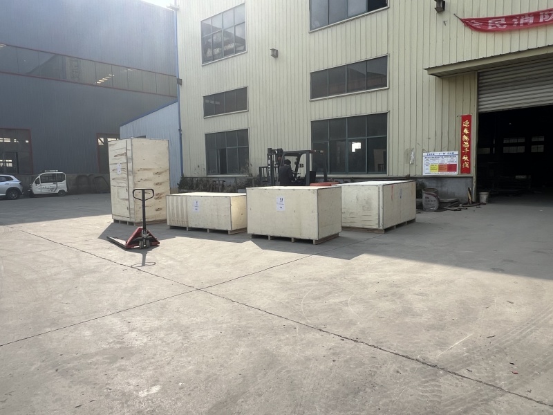 تعبئة صندوق خشبي