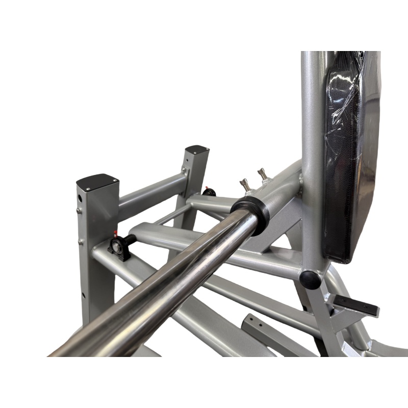 V-squat machine
