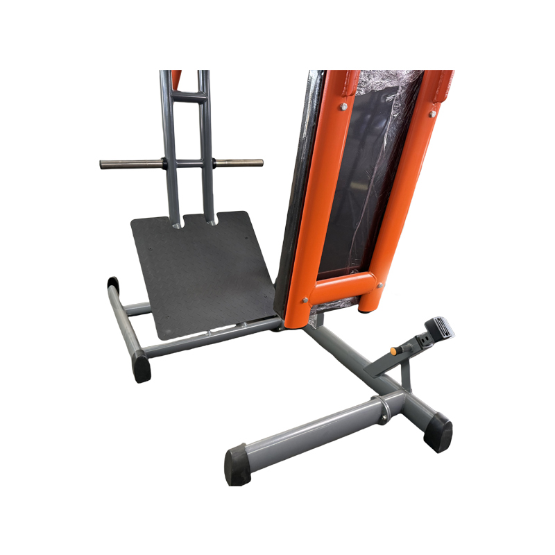 Pendulum squat machine