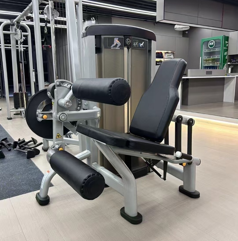 Foto real do cliente, extensão de perna, flexão de perna