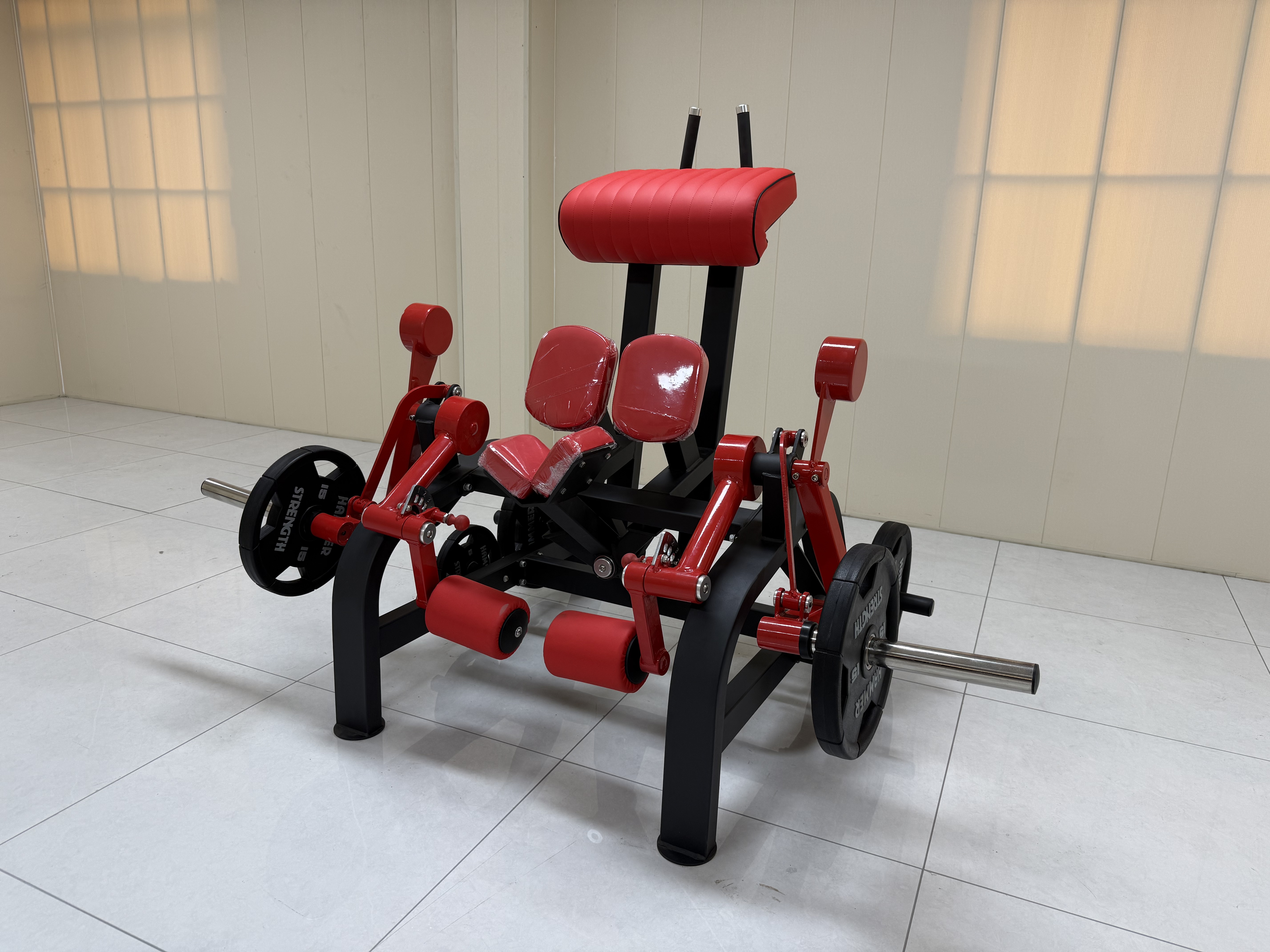 KNEELING LEG CURLING machine