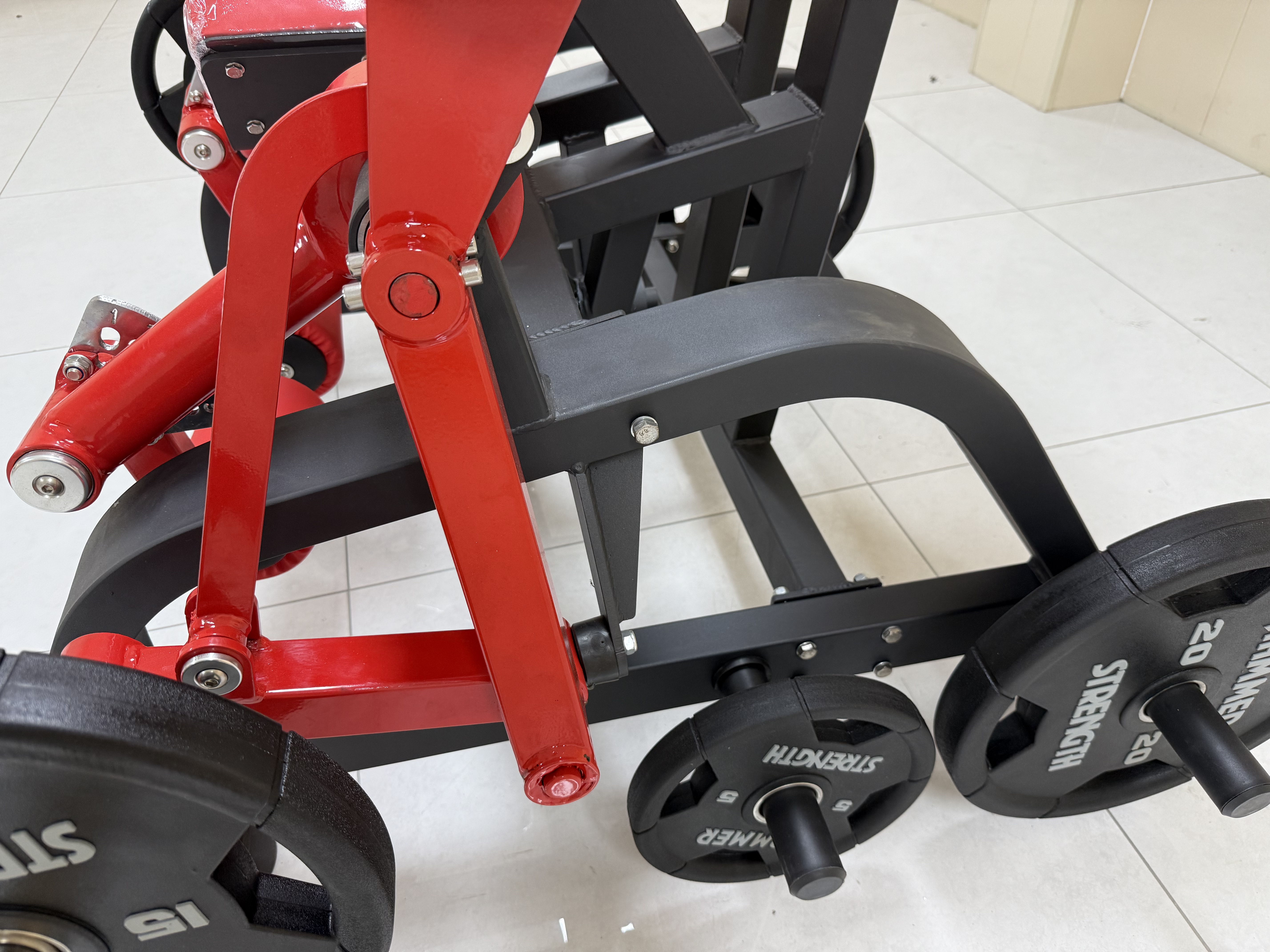 KNEELING LEG CURLING machine