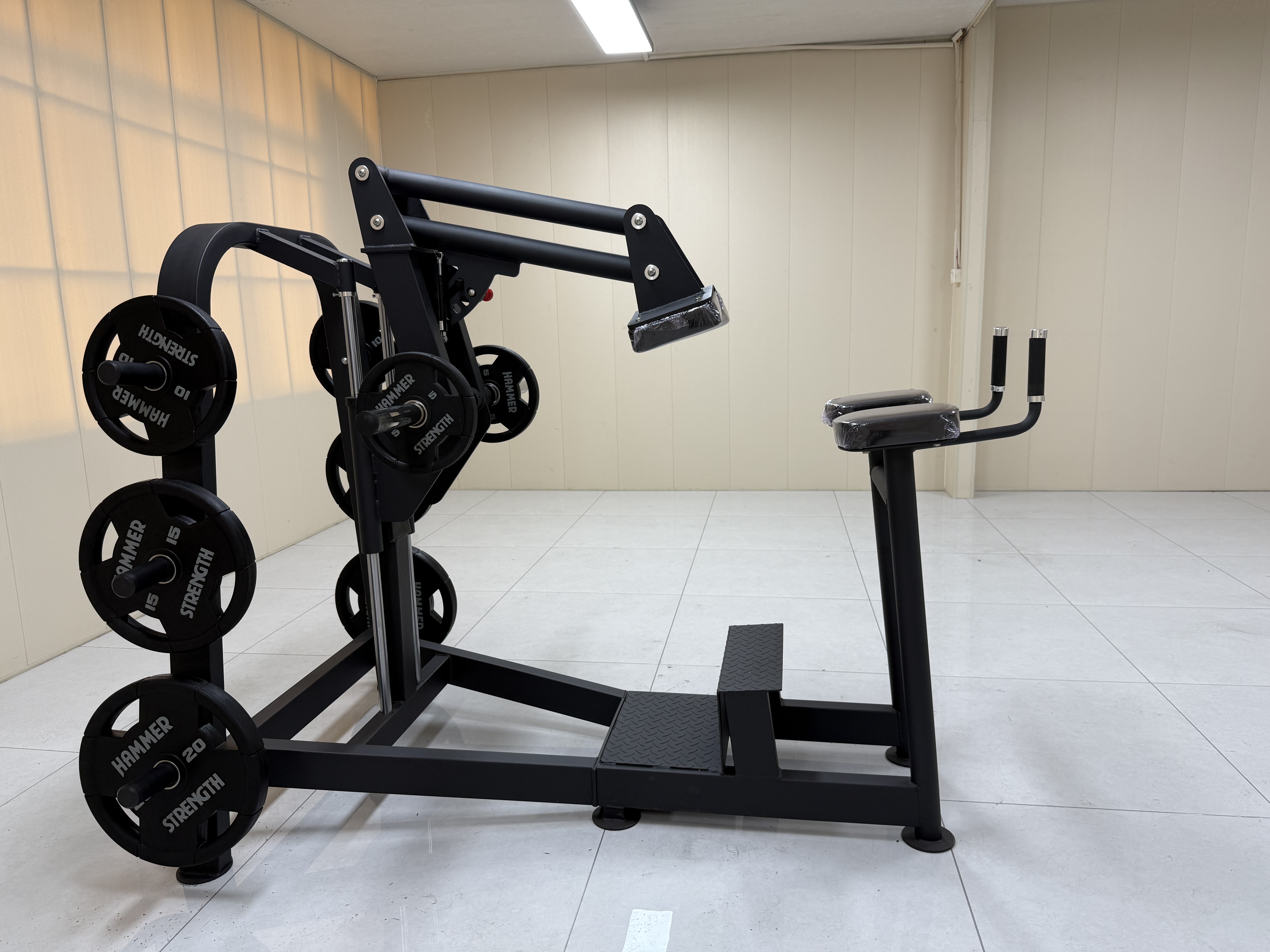 plate loaded DONKEY CALF machine