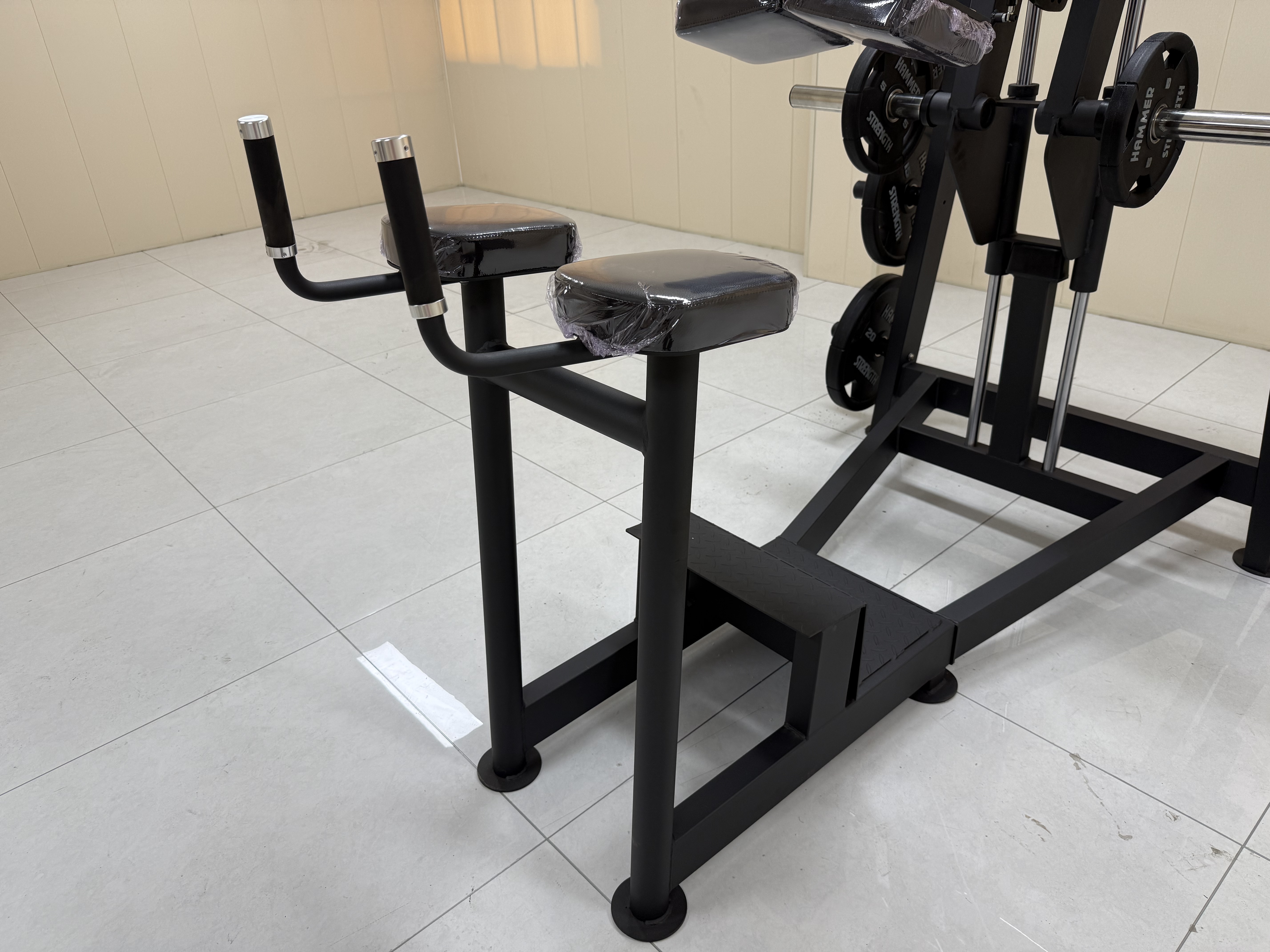 plate loaded DONKEY CALF machine