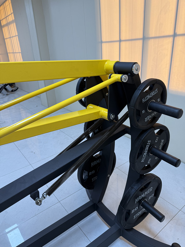 plate loaded squat machine