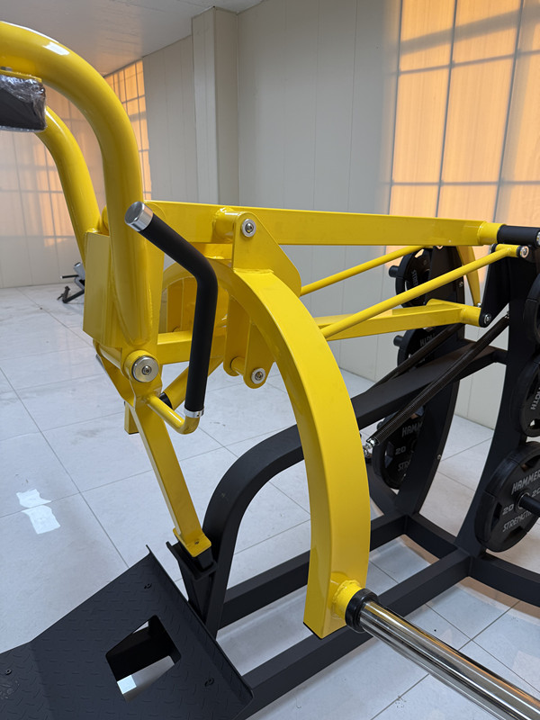 plate loaded squat machine