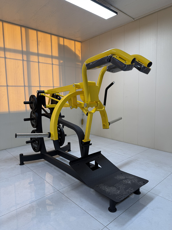 plate loaded squat machine