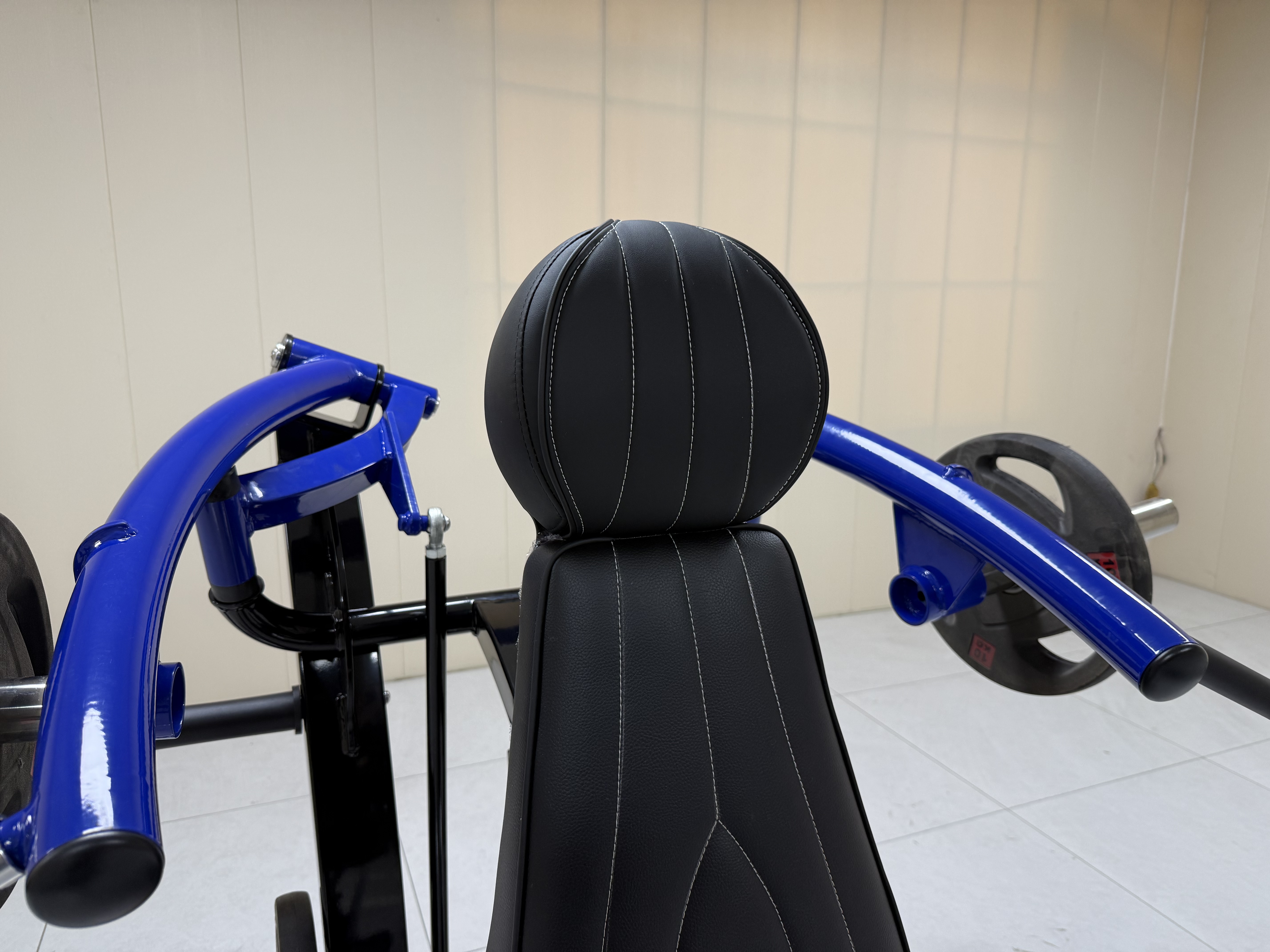 슈퍼 삼각근 프레스 머신