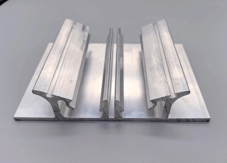 CNC Anodized Aluminum Extrusion Profile For Medical Equipment