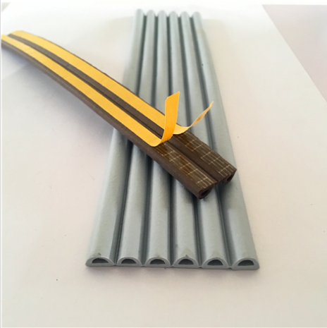 Indoor wooden door sealing strip