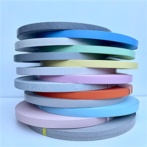 Benzi de etanșare pentru plăci cu densitate multiplă de flori