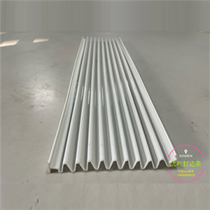 Placă roșie cu plasă cu onduleuri alternative moi și dure din PVC