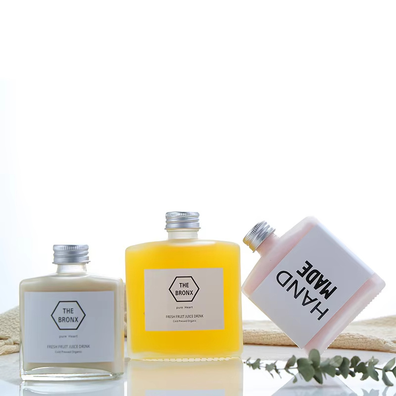 Wholesale 100ml 375ml 500ml Flat Square Glass Wine Bottle Creative Packaging Juice Bottle With Cap