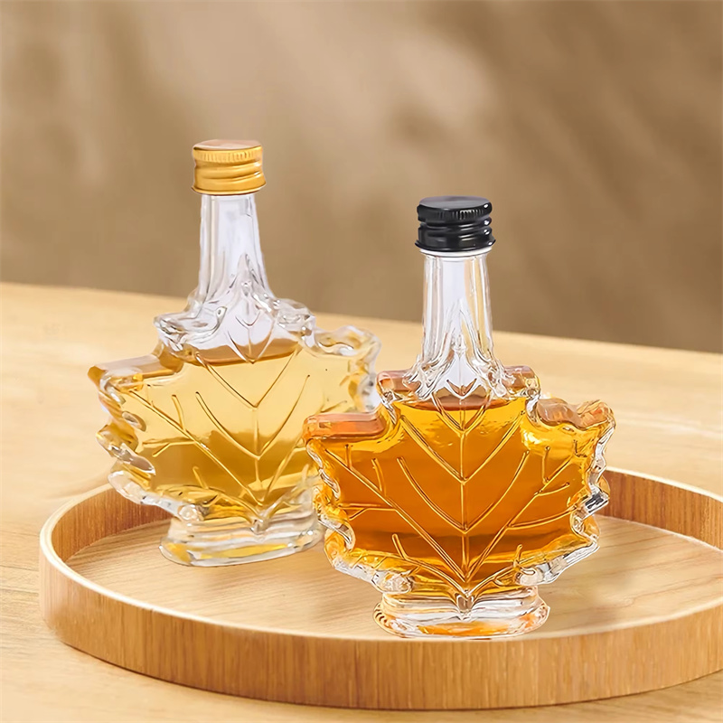 Hot Sale Maple Leaf Clear Glass Bottle Drink 50ml 100ml Tequila Wine Bottle Aluminum Cap