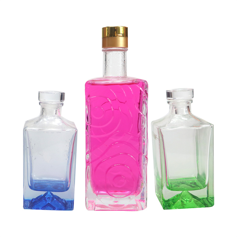 luxury Factory Free 500ml Transparent Round Glass Bottle For Vodka Brandy Whiskey with cork lid