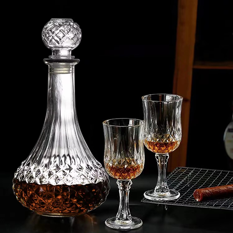 Wine beverage beer water soda glass bottle with cork airtight lid