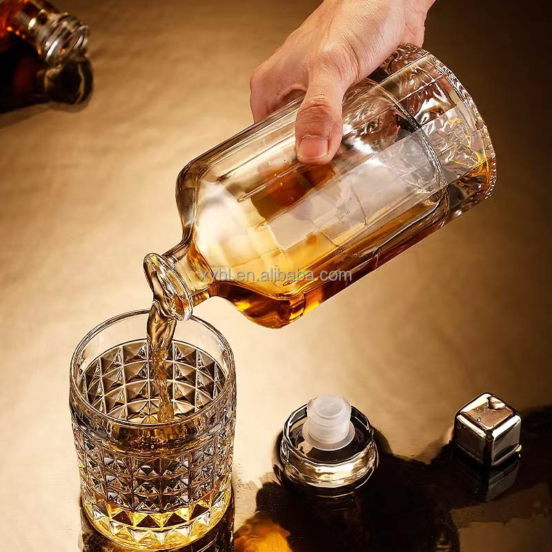 Gin Clear Flint Empty Cork Stopper Bottle 750ml Liquor Bottles Custom Super Flint Glass Bottle