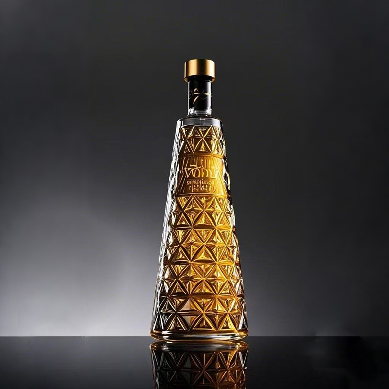 500ml 700ml 750ml Luxury Liquor Bottle For Premium Rum Whisky With Glass Cork