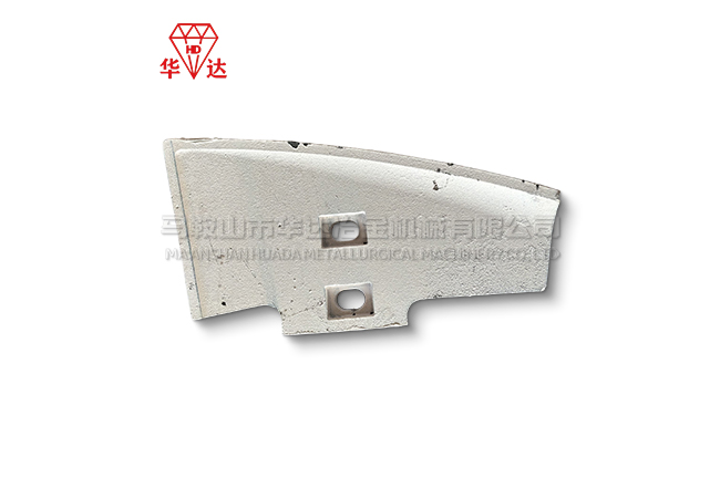 Scraper blades in mixers