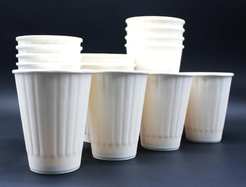 XYJ 12 oz Embossed Wall Disposable Coffee Paper Cup with Lid for Hot Drink