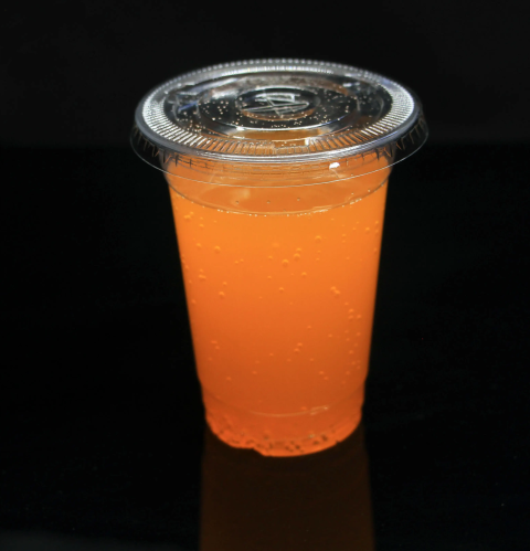 Gobelets en plastique jetables transparents en PP de 12 à 24 oz imprimés sur mesure à prix d'usine