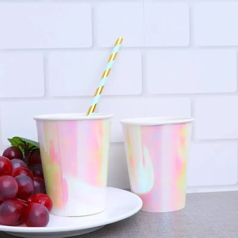 नई डिजाइन डिस्पोजेबल थोक पुनर्नवीनीकरण कस्टम लोगो उभरा कागज कप lids के साथ