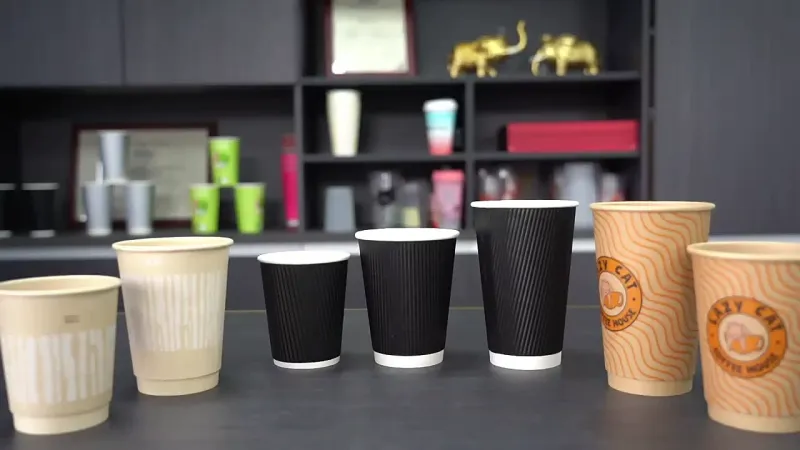 Eco-Friendly Double Wall Disposable Paper Cups with Gold Printing for Beverages