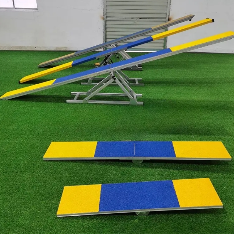 Dog agility seesaw