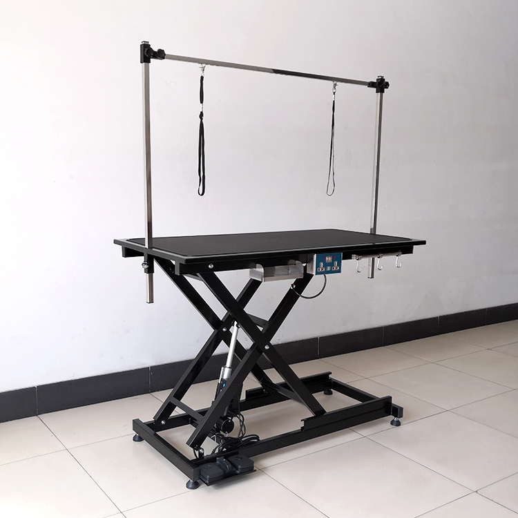Adjustable Height Dog Grooming Table
