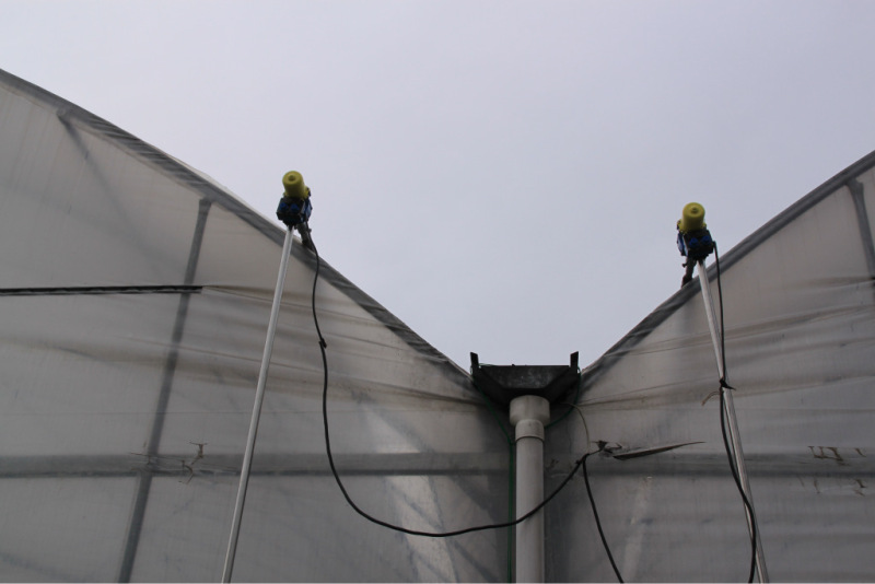 دفيئة بغشاء متعدد الاستخدامات لنمو الخضروات